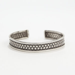 YBY Imperia Braided Crown Bangle